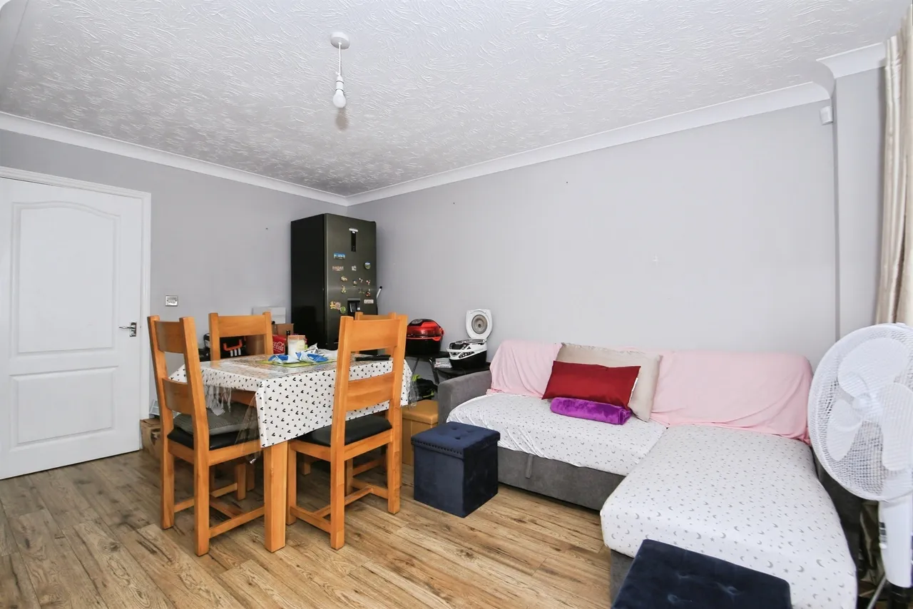 Boleyn Avenue, Peterborough, PE2, photo 5