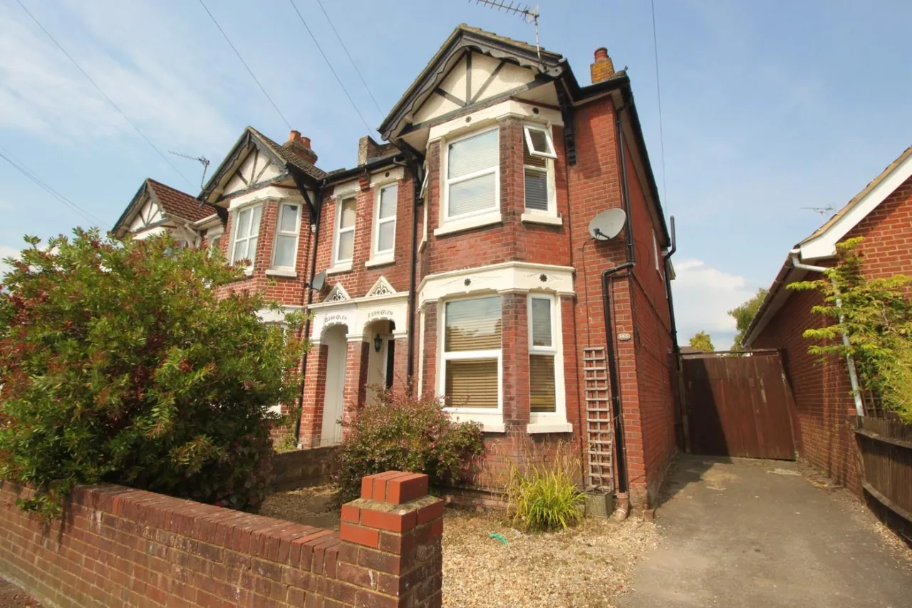 3 bed house for sale — Spring Road, Southampton