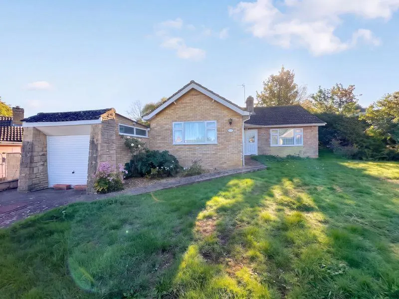 3 bed house for sale, Cannam Close, Middleton, LE16
