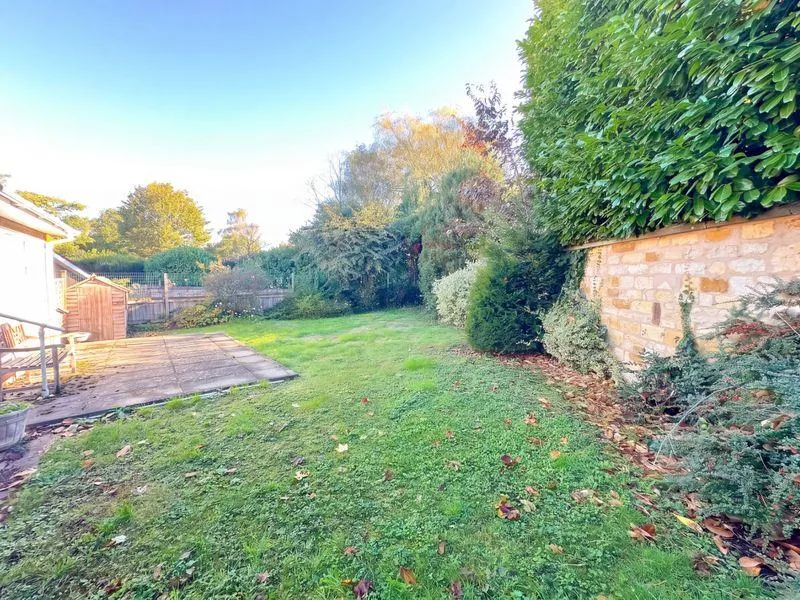Cannam Close, Middleton, LE16, photo 12