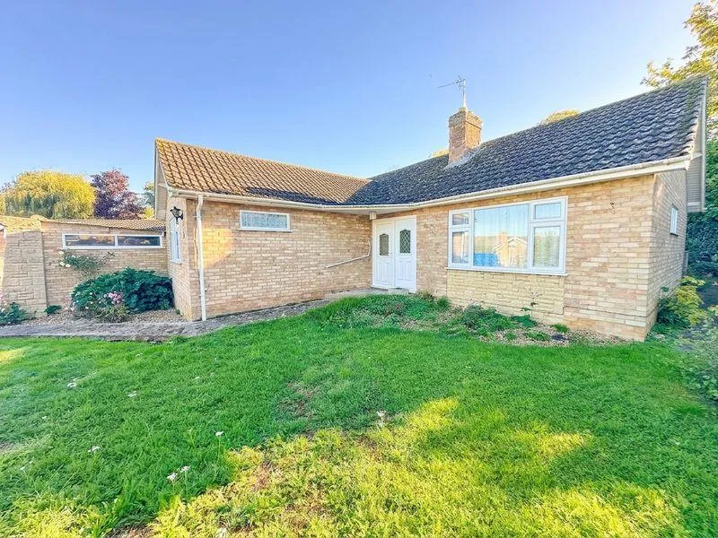 Cannam Close, Middleton, LE16, photo 10