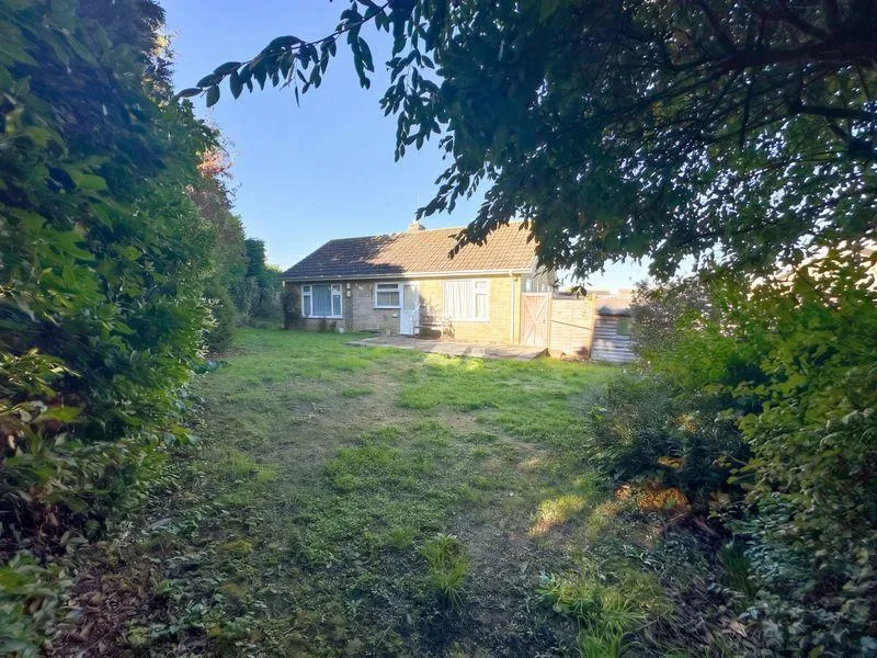 Cannam Close, Middleton, LE16, photo 2