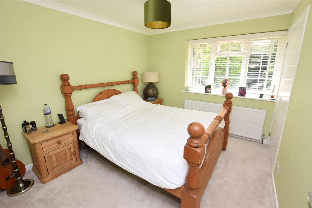Sidlaws Road, Farnborough, Hampshire, GU14 9JN, photo 10