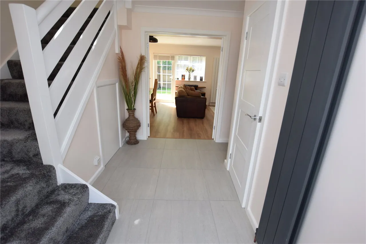 Sidlaws Road, Farnborough, Hampshire, GU14 9JN, photo 6
