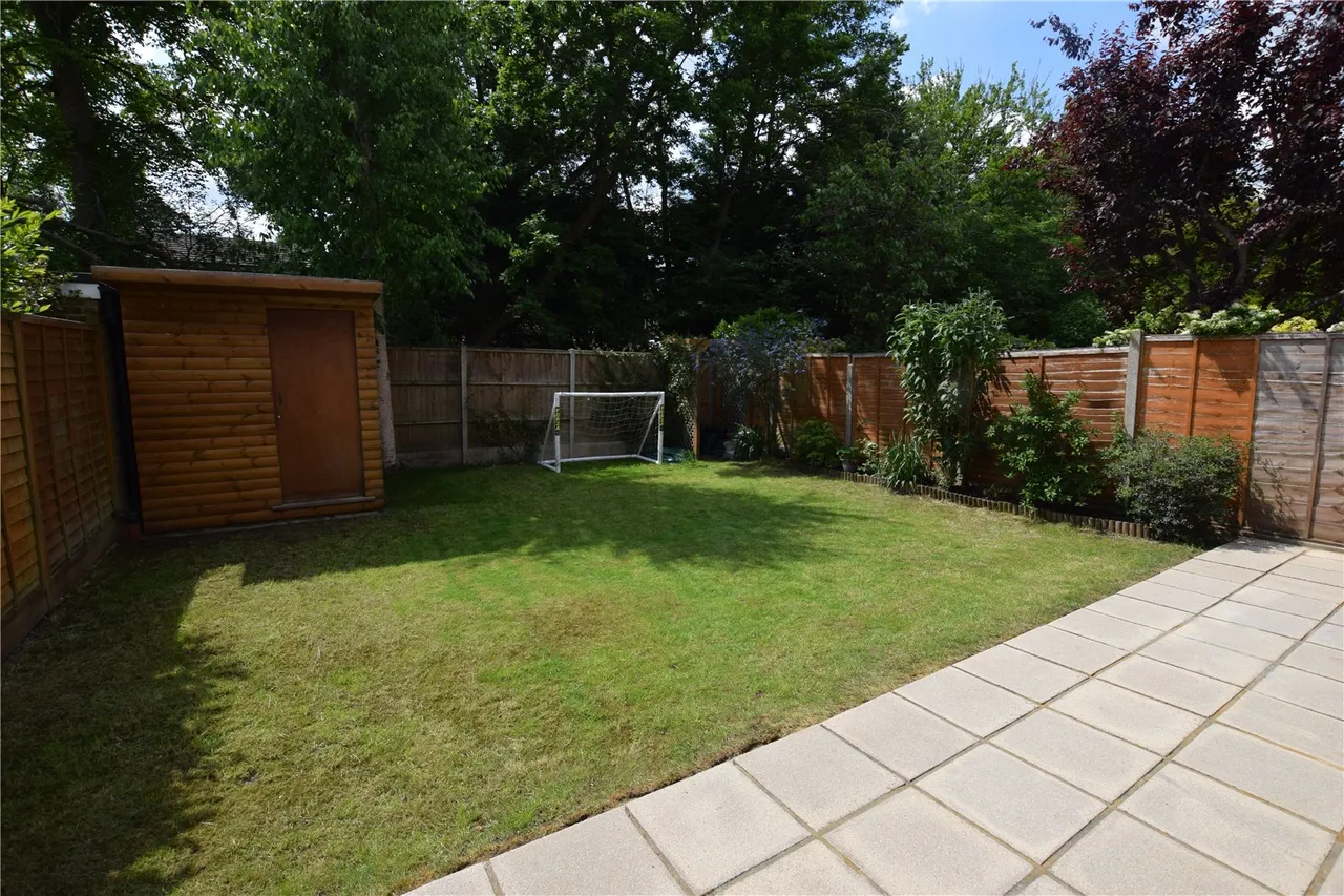 Sidlaws Road, Farnborough, Hampshire, GU14 9JN, photo 5