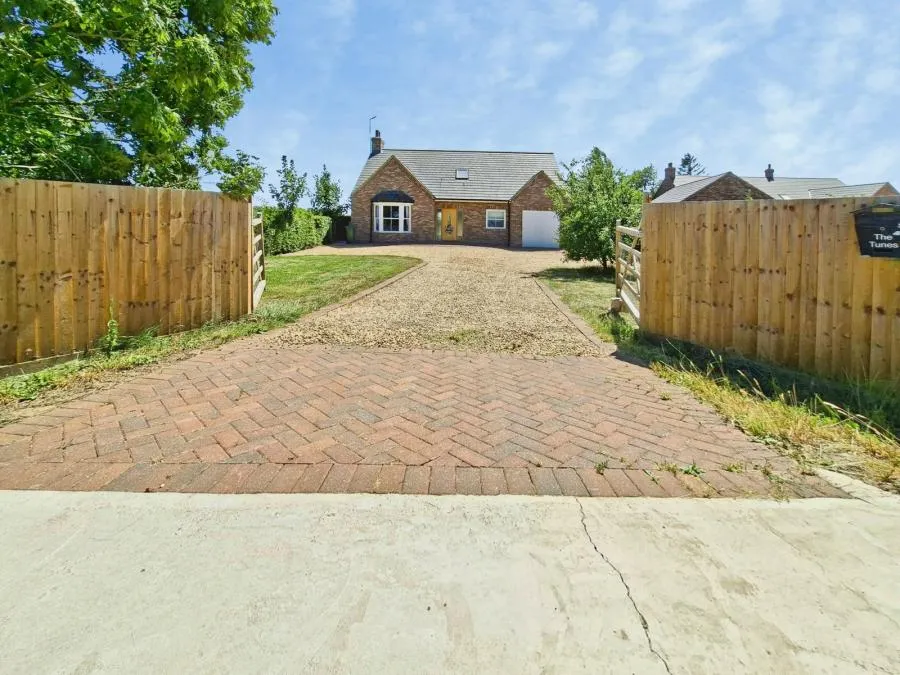 Ravens Bank, Holbeach St. Johns, PE12, photo 2