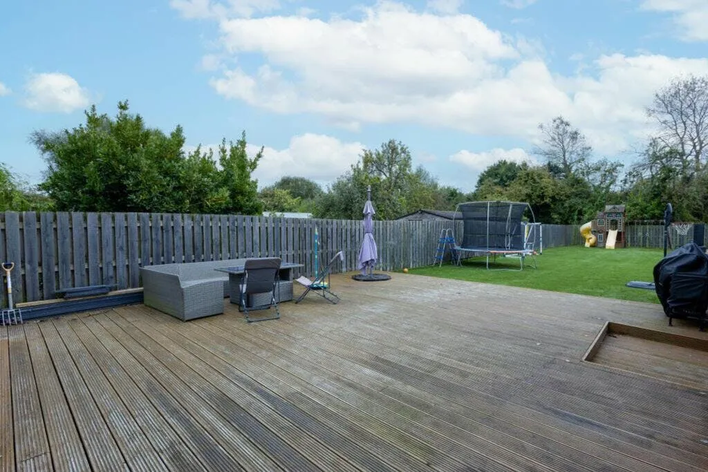 St. Marys Road, West Hythe, CT21, photo 20