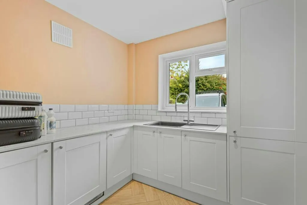 St. Marys Road, West Hythe, CT21, photo 23