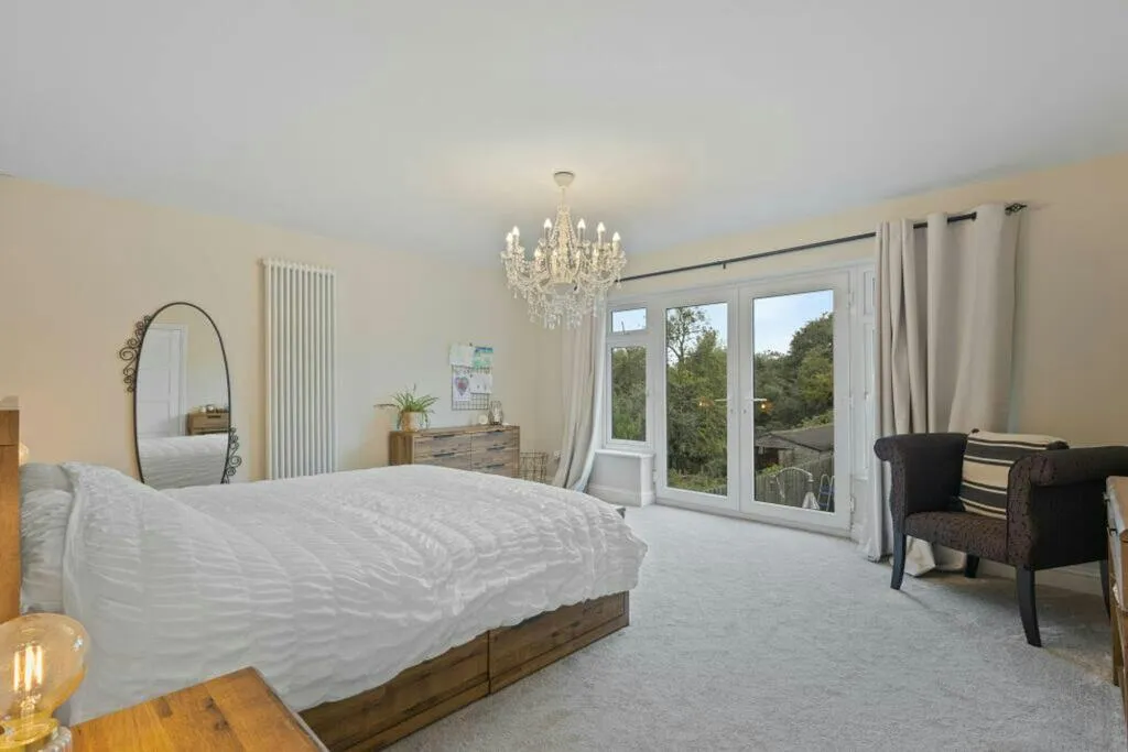 St. Marys Road, West Hythe, CT21, photo 5