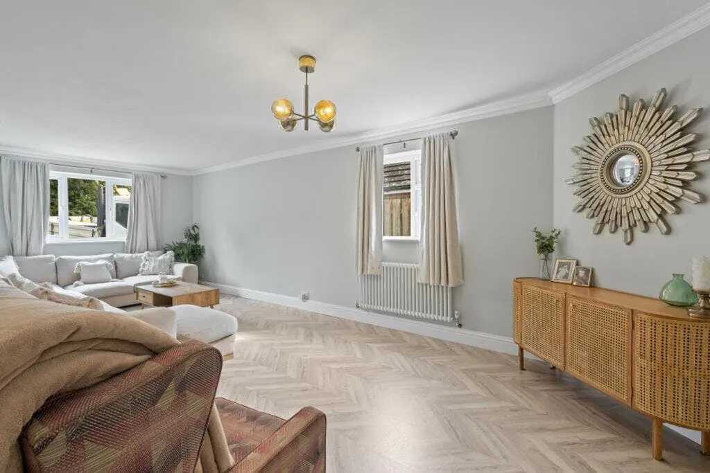 St. Marys Road, West Hythe, CT21, photo 6