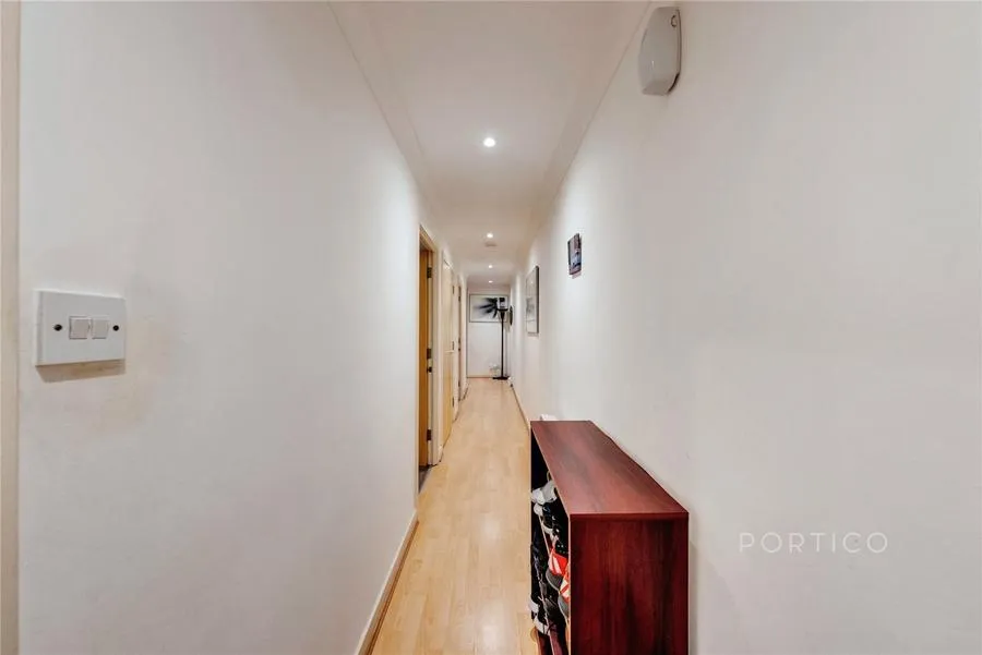 Boardwalk Place, Canary Wharf, E14, photo 14