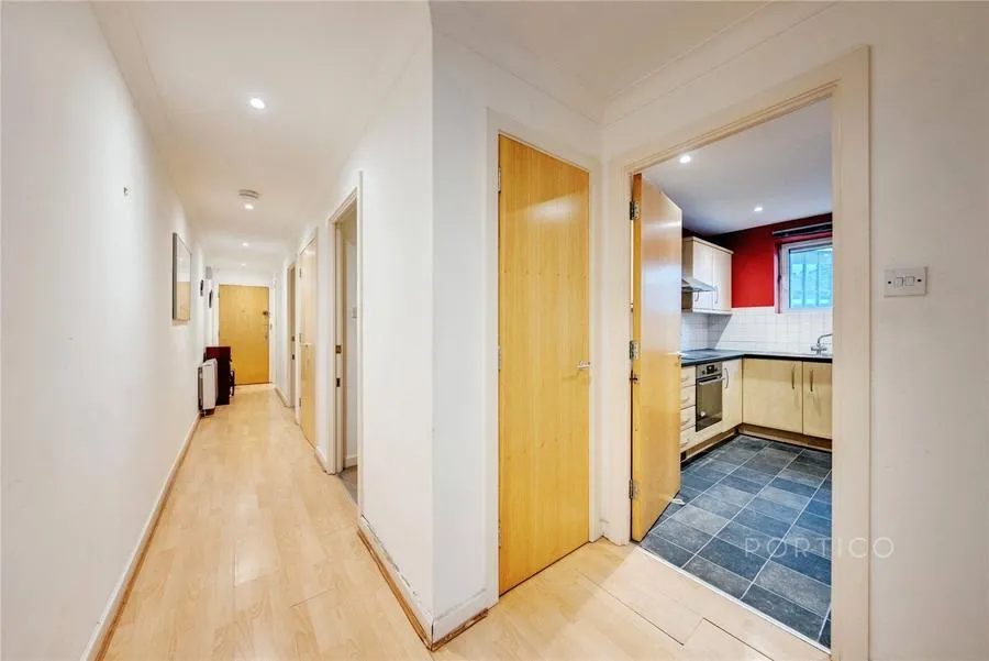Boardwalk Place, Canary Wharf, E14, photo 16