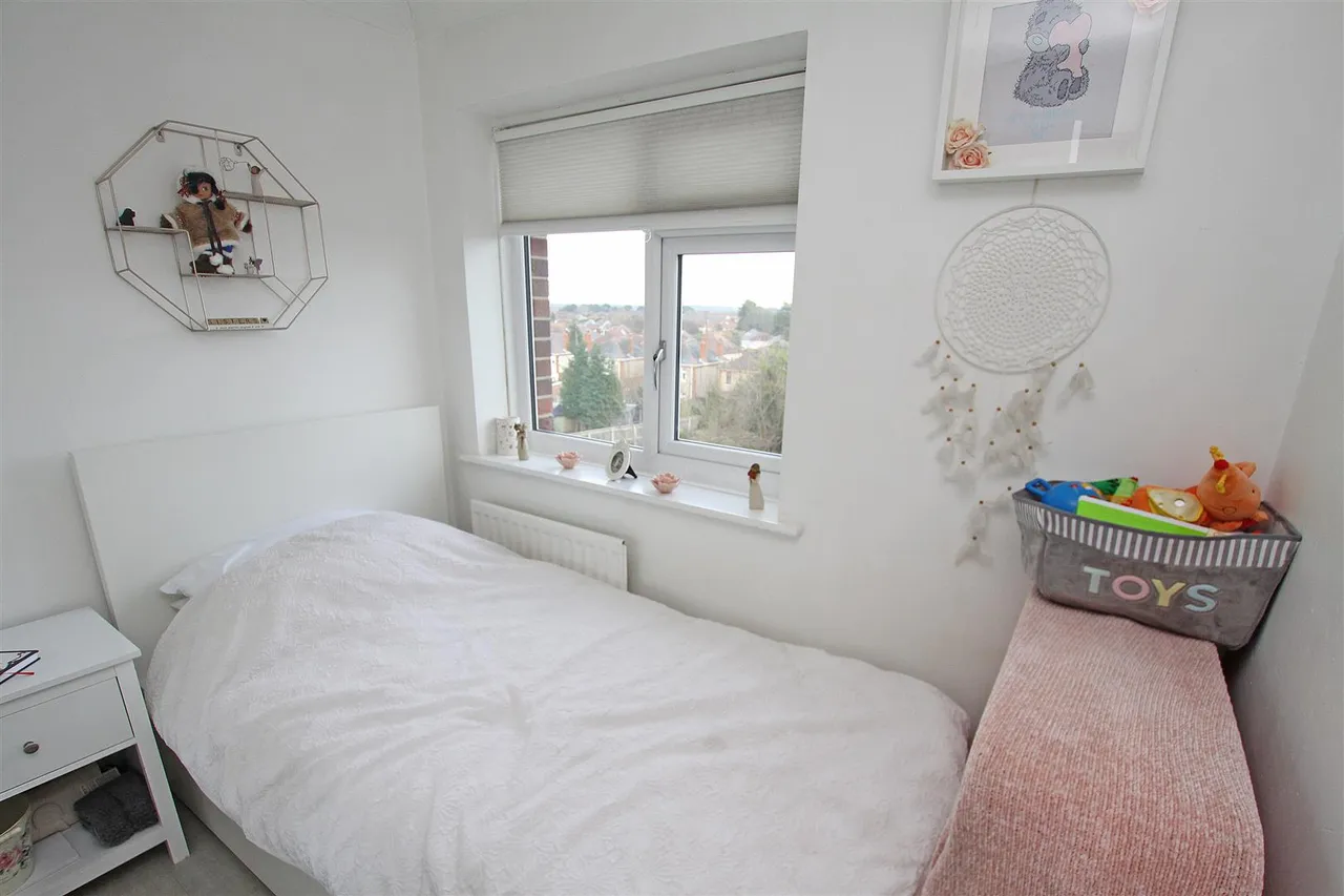 Forest View Close, Bournemouth, photo 9