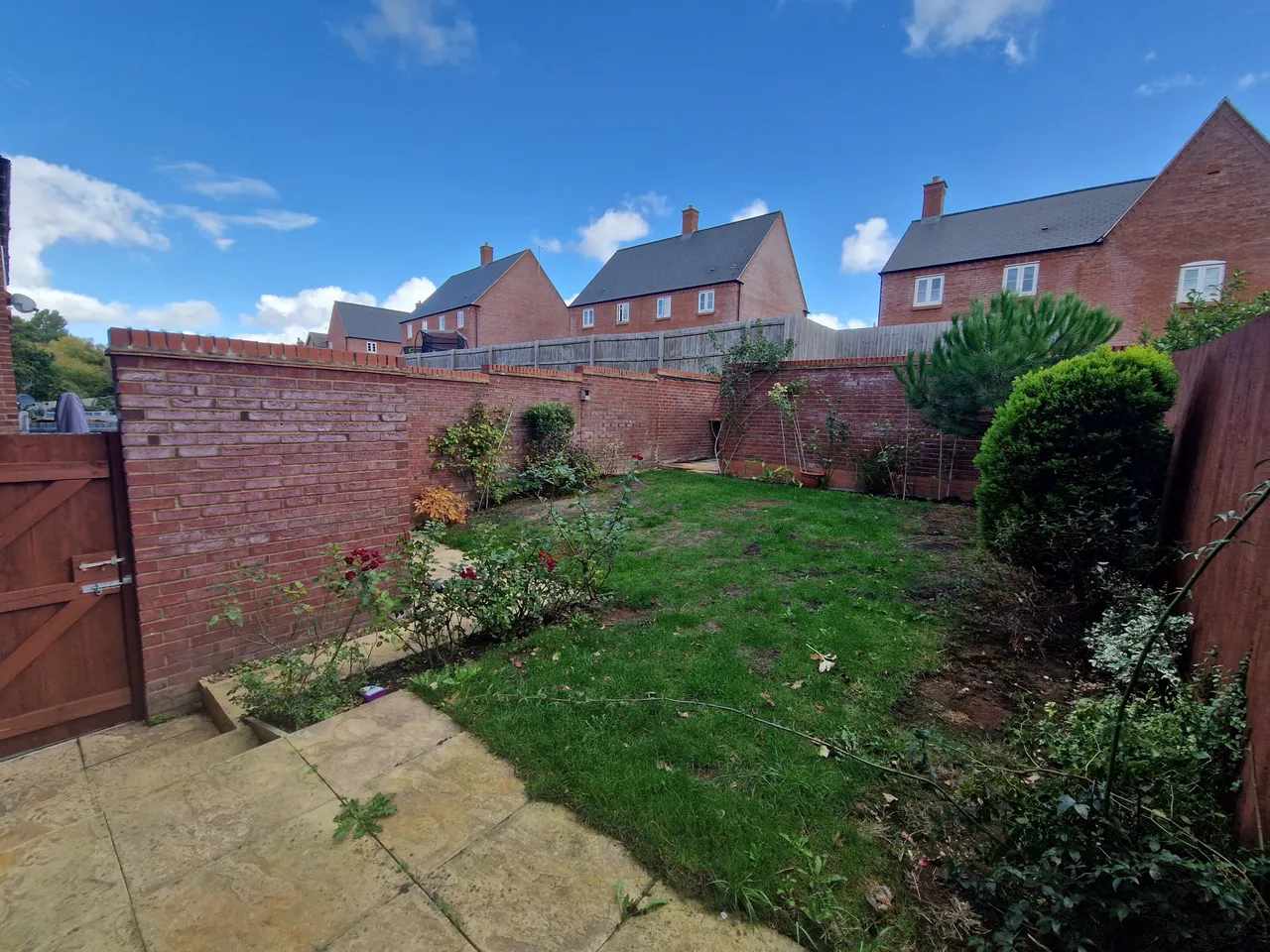 Pianoforte Road, NN7, photo 2