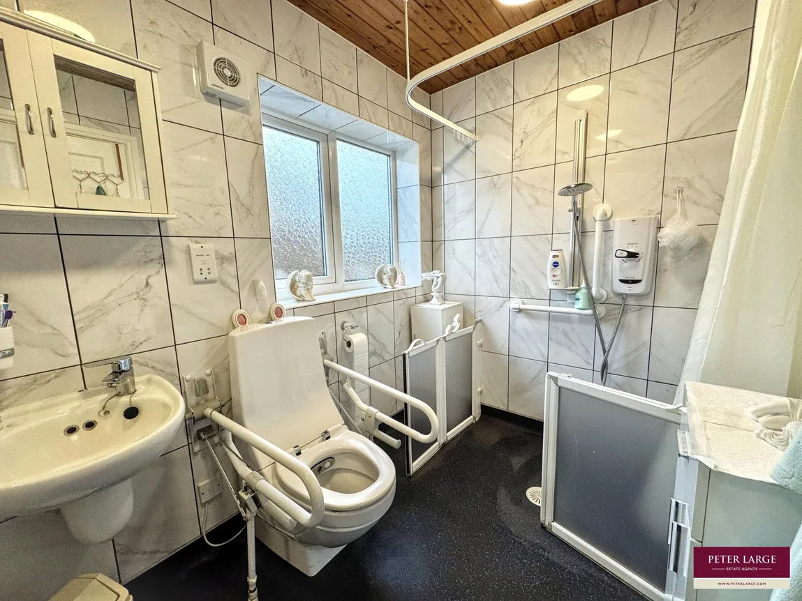 Awelon, Towyn, LL22, photo 9