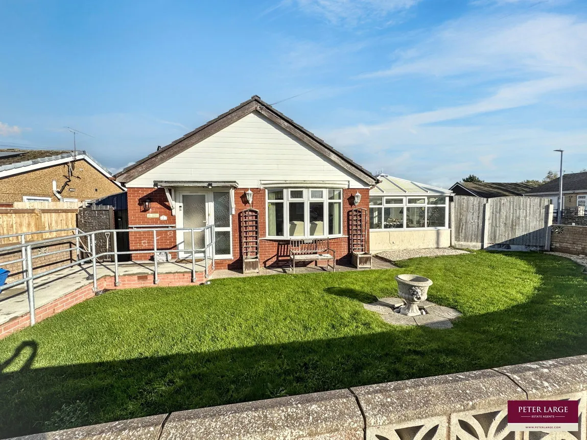 3 bed house for sale, Awelon, Towyn, LL22