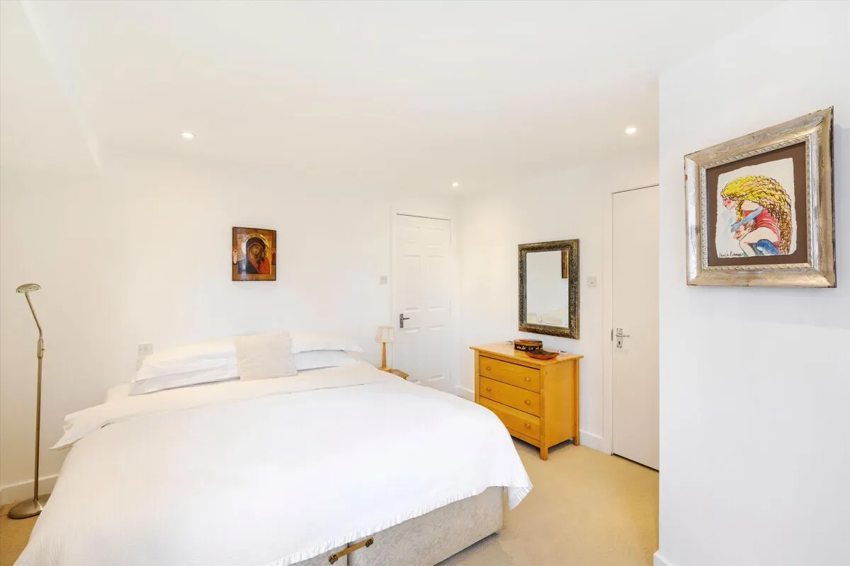 Brompton Road, London, SW3, photo 8
