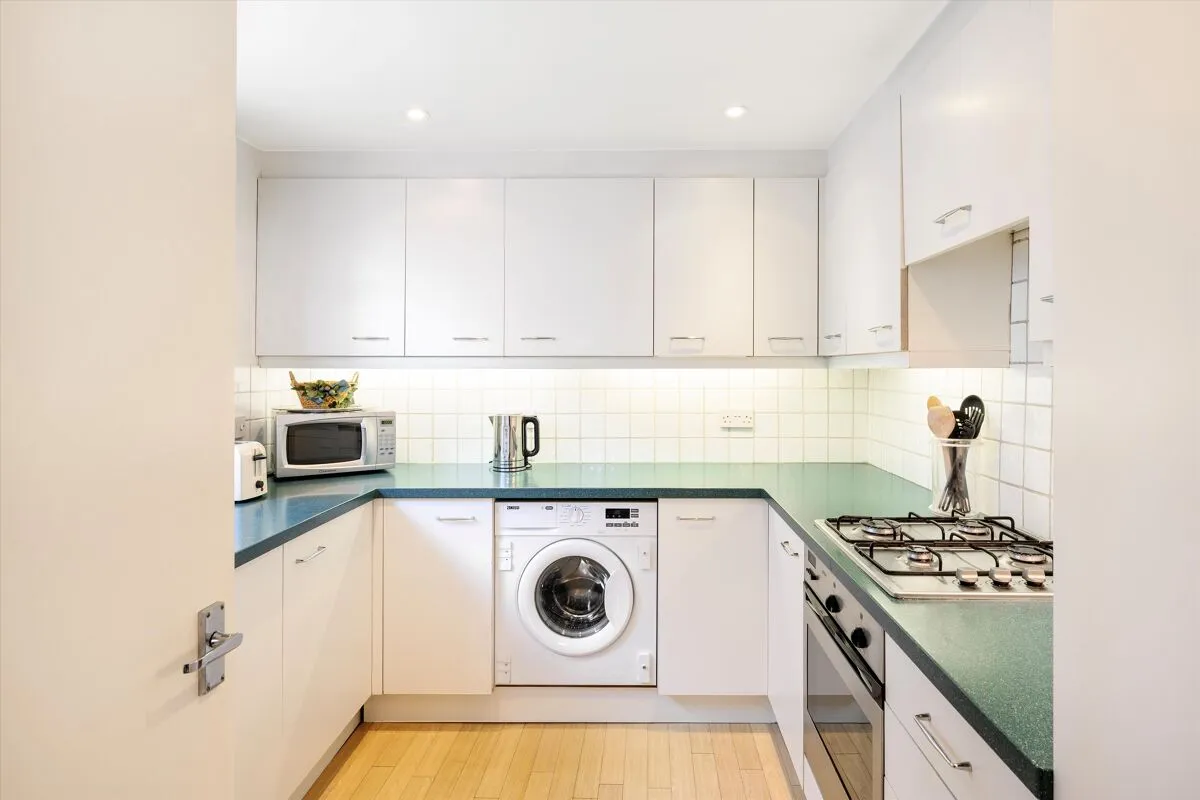 Brompton Road, London, SW3, photo 5