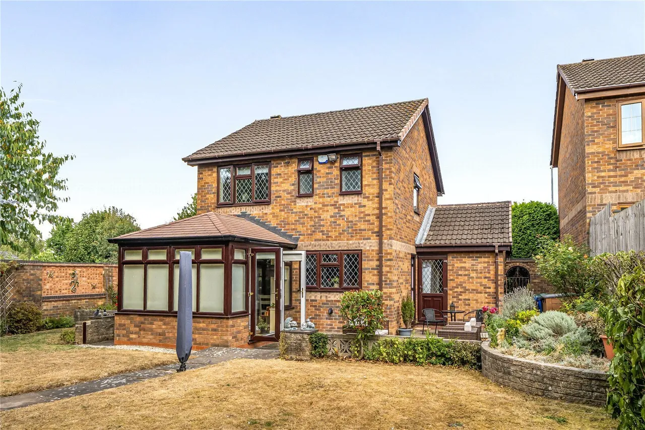 Mossdale, Wilnecote, Tamworth, Staffordshire, B77, photo 3