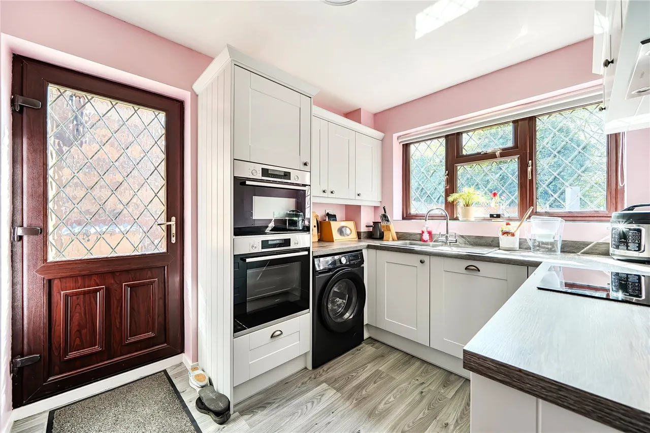 Mossdale, Wilnecote, Tamworth, Staffordshire, B77, photo 22