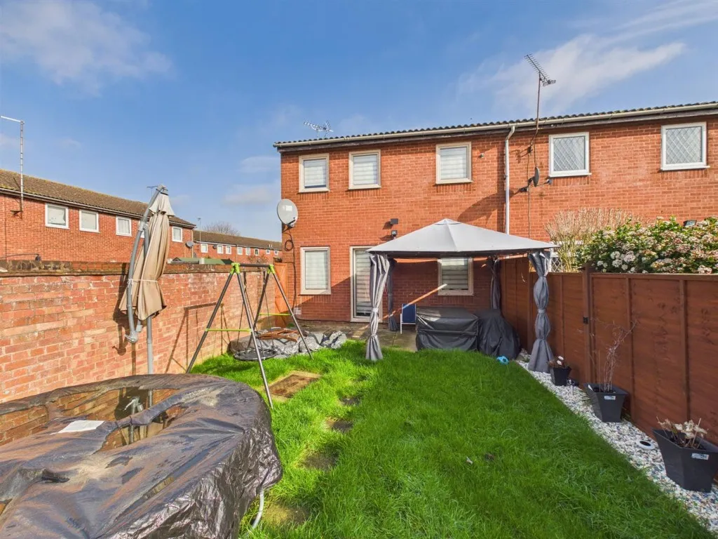 Witham Way, Walton Court, photo 12