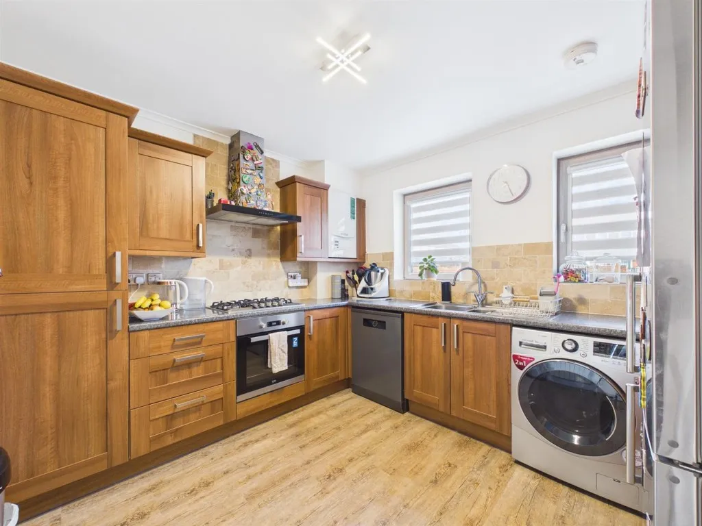 Witham Way, Walton Court, photo 4