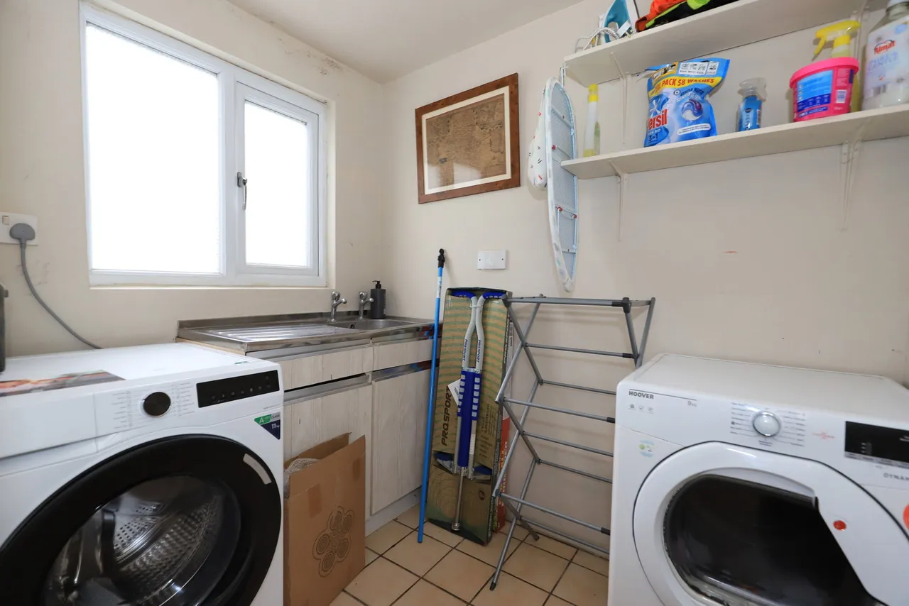 Brownshore Lane, Essington, WV11, photo 15