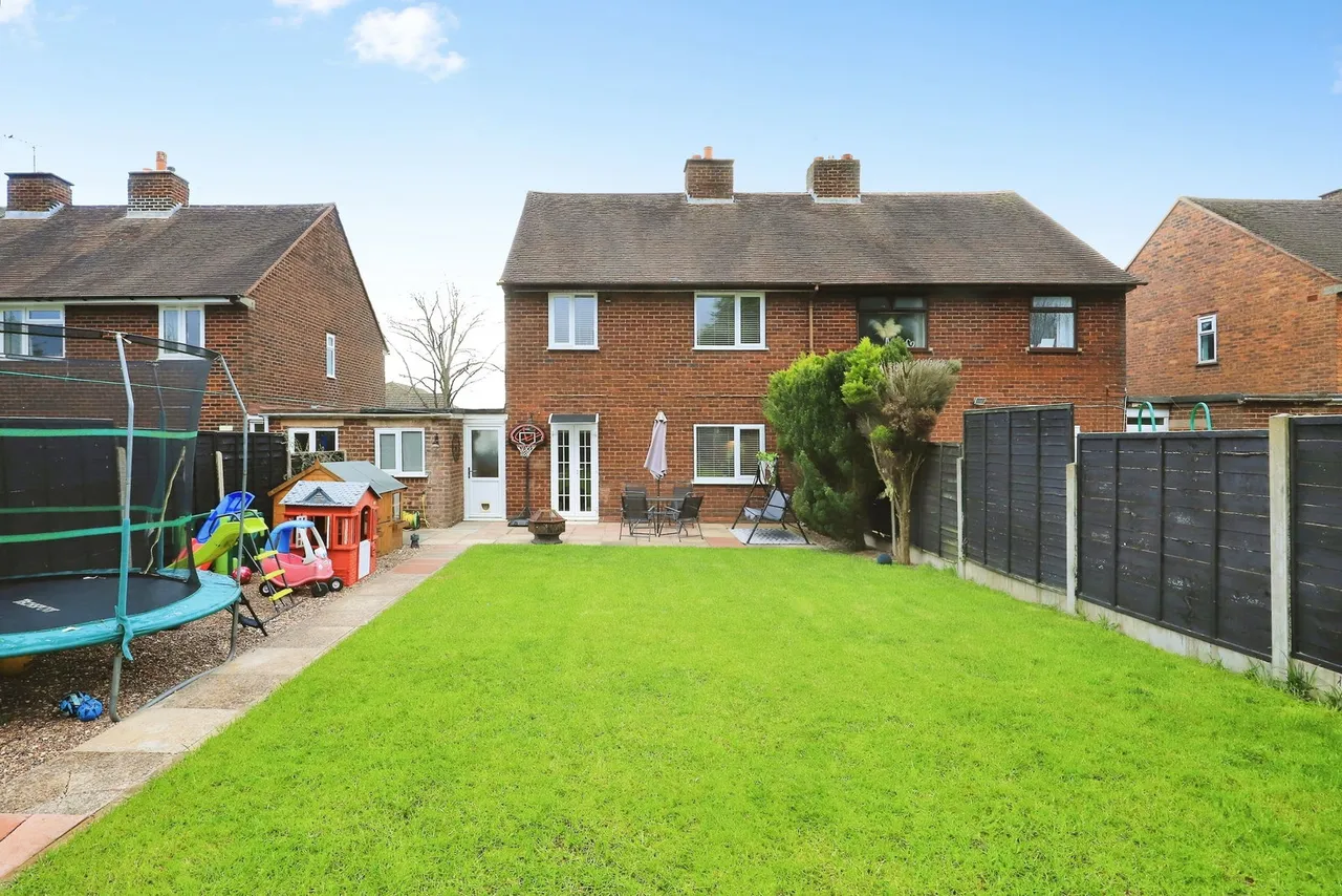 Brownshore Lane, Essington, WV11, photo 14