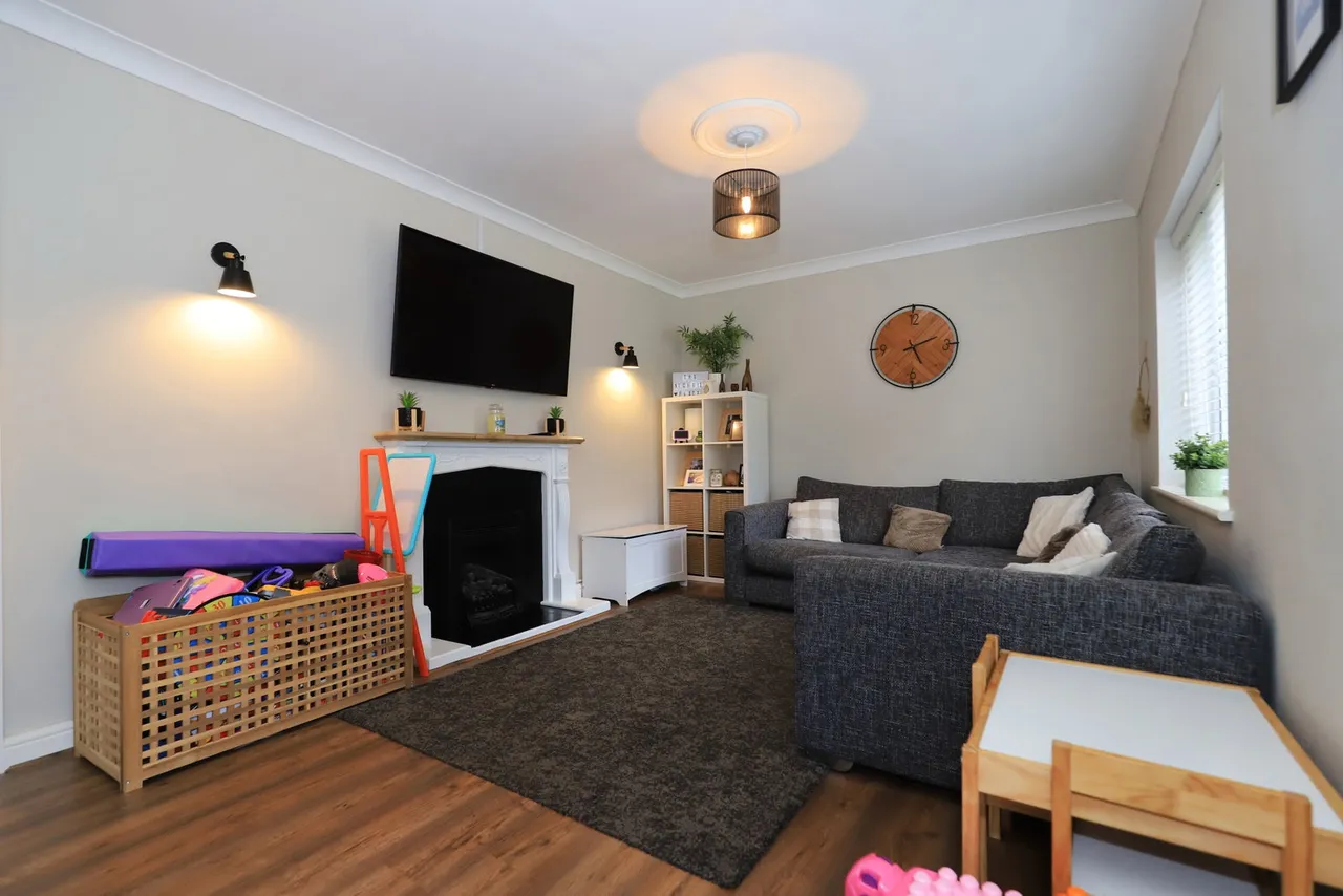 Brownshore Lane, Essington, WV11, photo 7