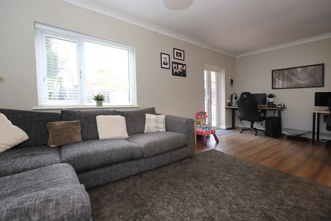Brownshore Lane, Essington, WV11, photo 9