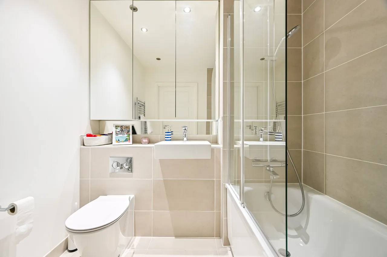30, George Court, LONDON, photo 11