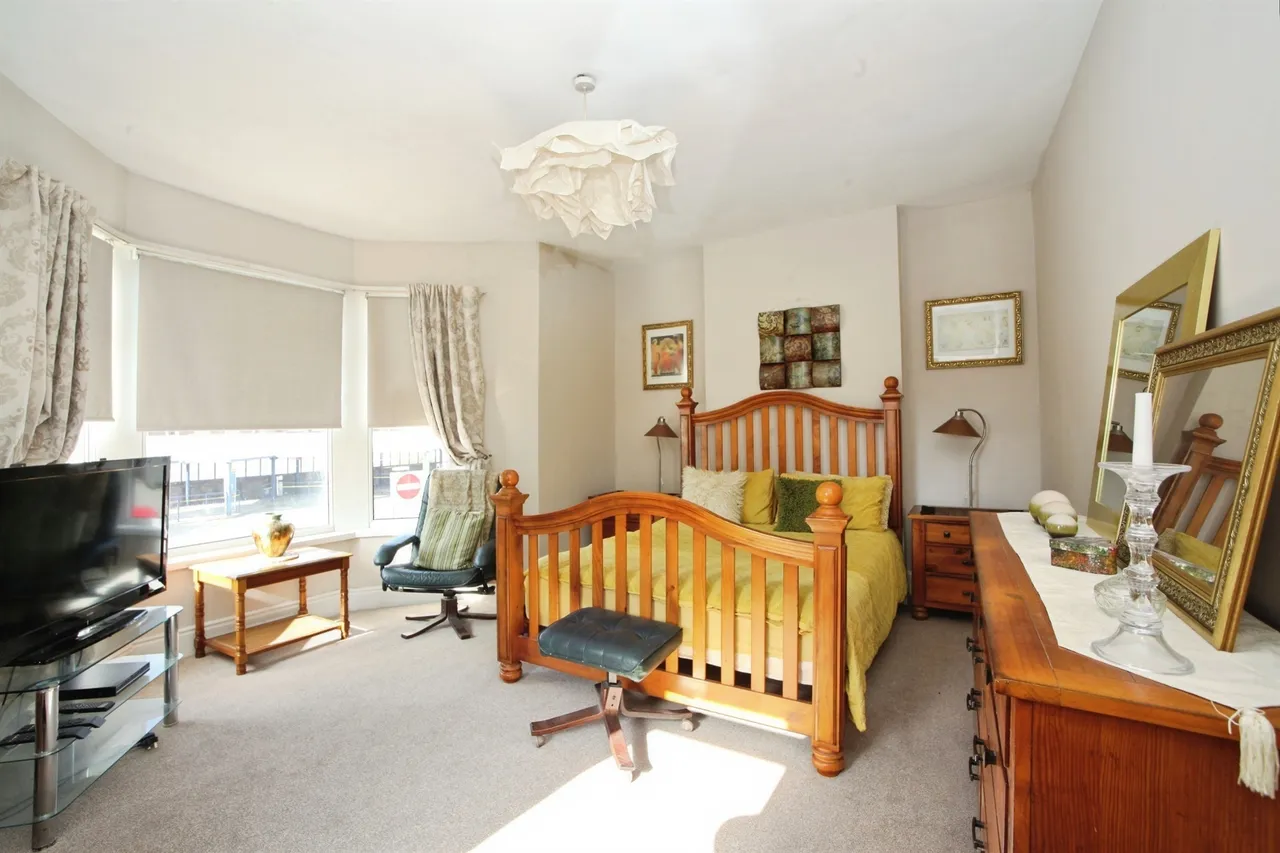 Station Terrace, Caerphilly, CF83, photo 10