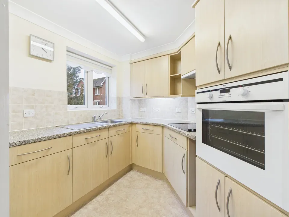 Kings Road, Horsham, photo 2
