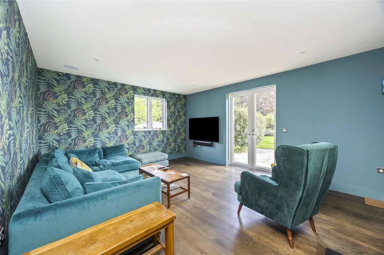 Brighton Road, Shermanbury, Horsham, West Sussex, RH13 8HE, photo 9