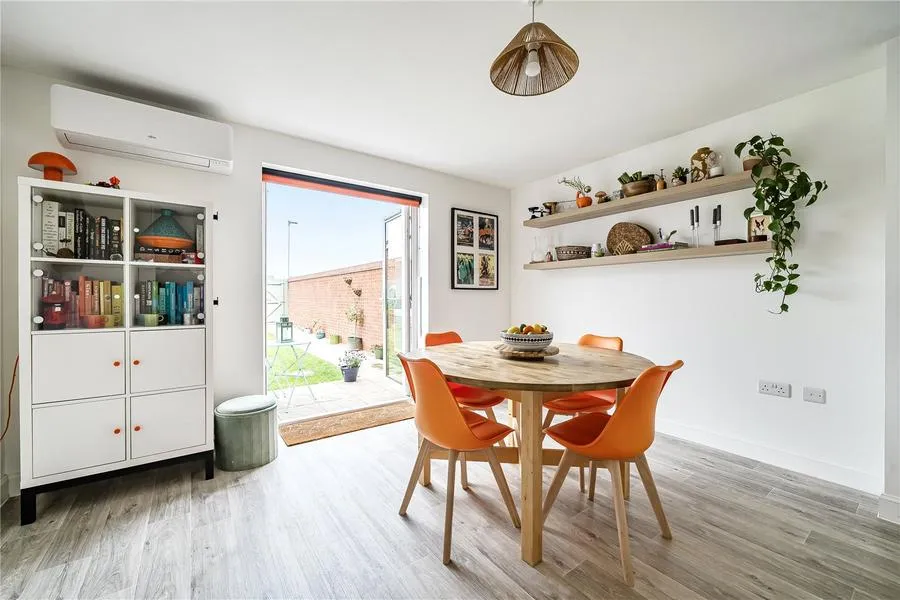 Diamond Drive, Didcot, OX11, photo 13