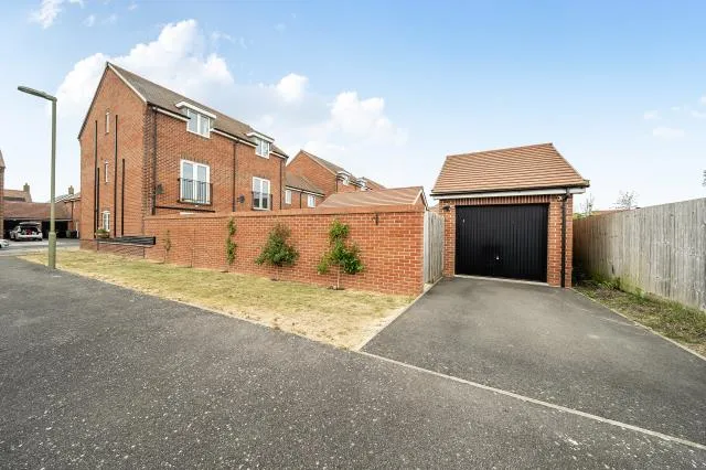 Diamond Drive, Didcot, OX11, photo 2
