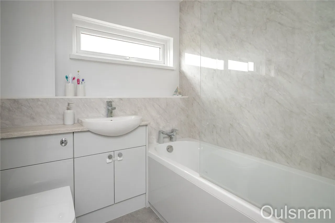 Mayfield Close, Catshill, Bromsgrove, Worcestershire, B61 0NR, photo 13