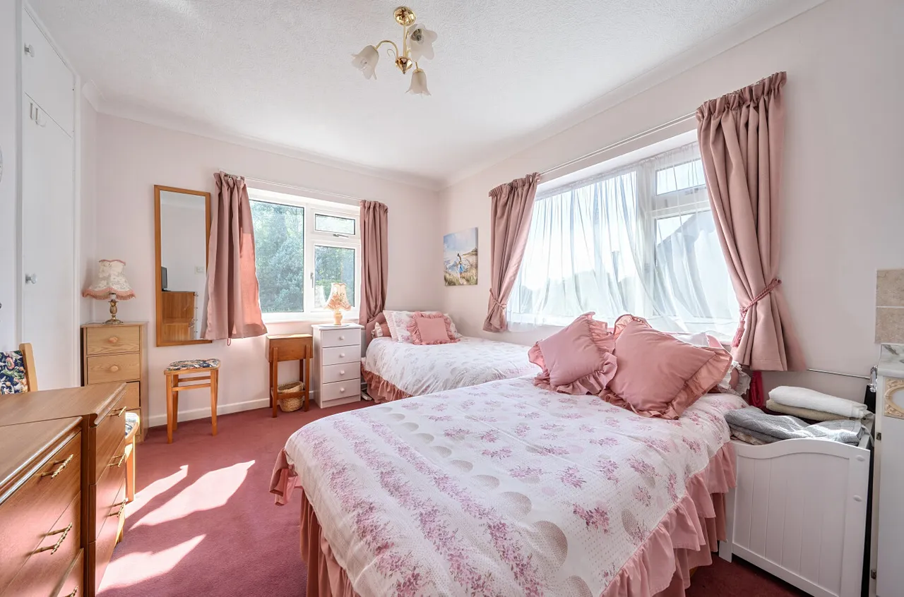 Pettridge Lane, Mere, Warminster, Wiltshire, BA12 6DG, photo 9