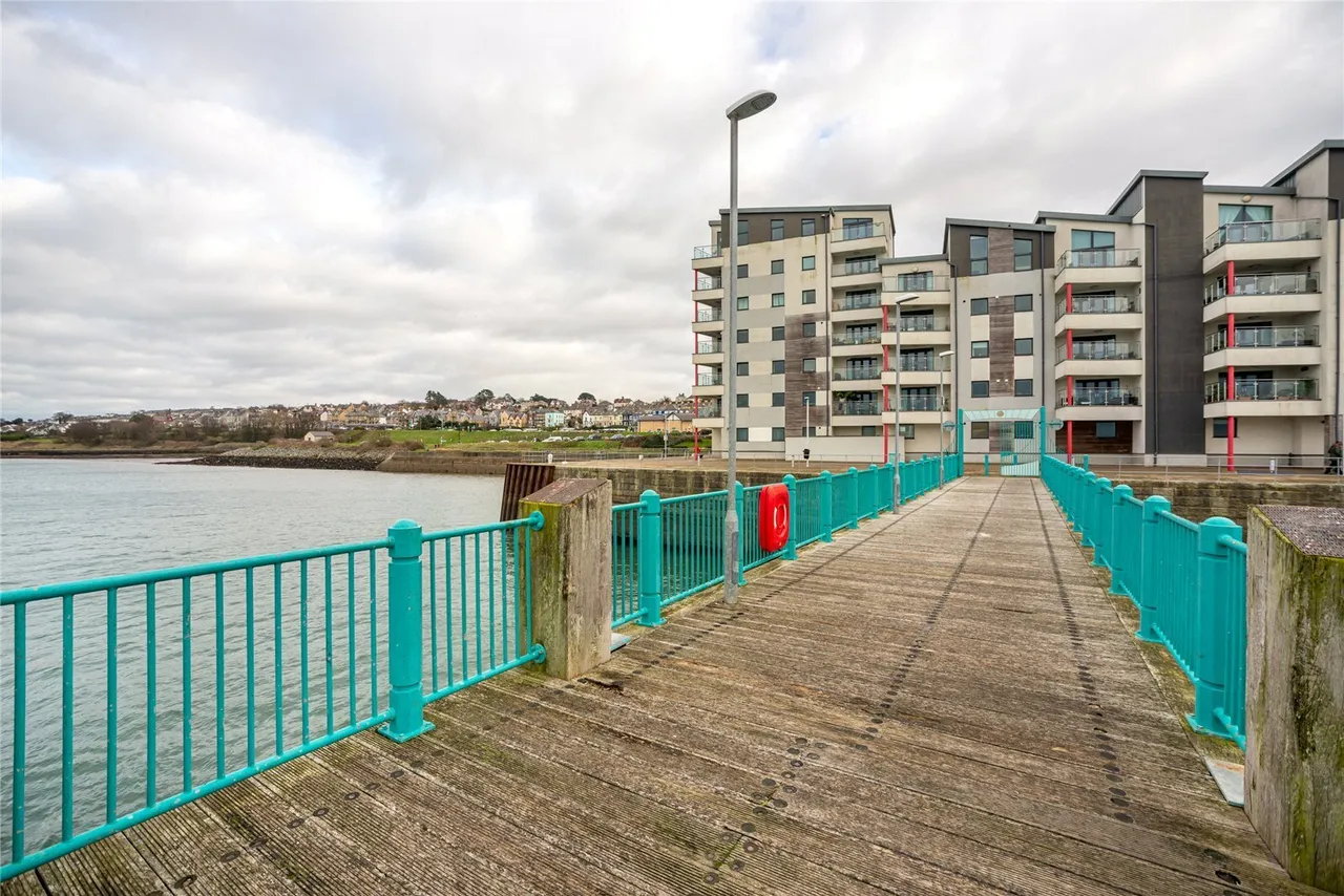 Doc Fictoria, Caernarfon, LL55, photo 21
