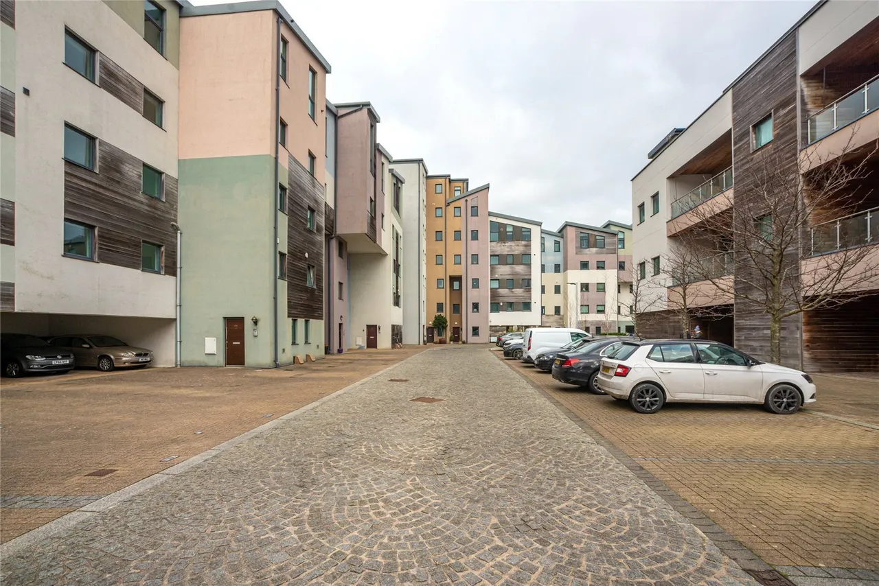 Doc Fictoria, Caernarfon, LL55, photo 27