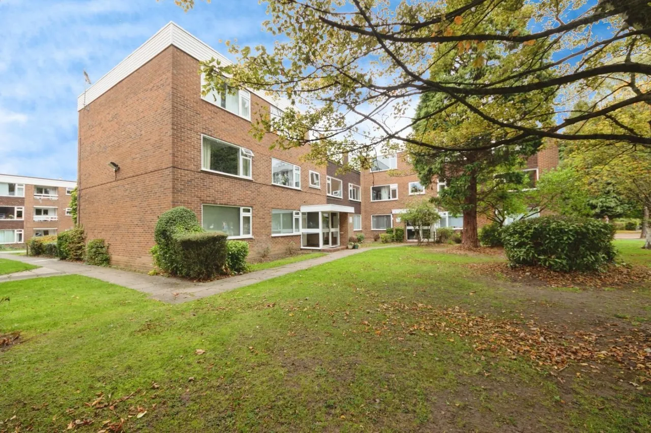 2 bed flat for sale — Kingslea Road, Solihull
