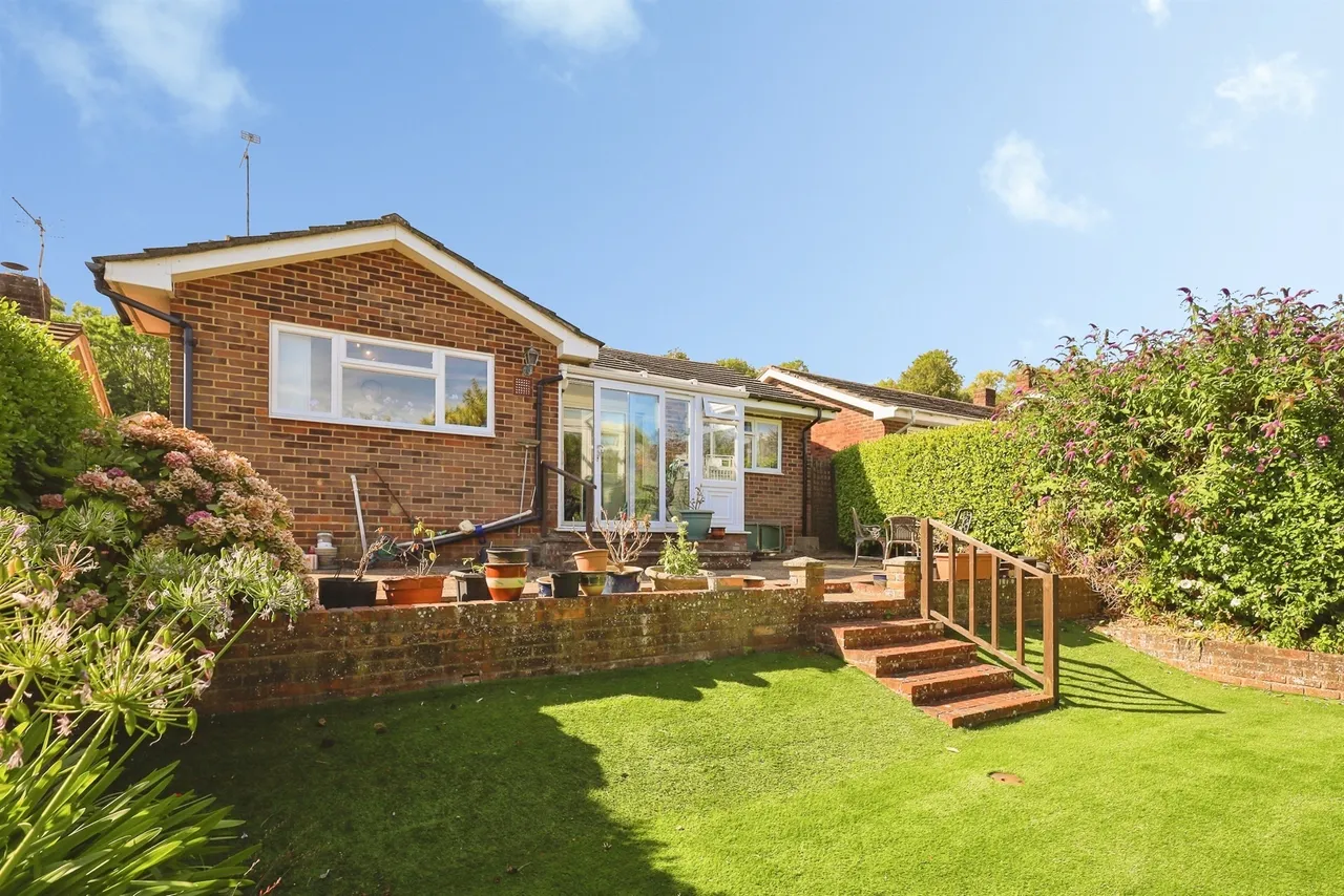 Buckhurst Close, Eastbourne, photo 10