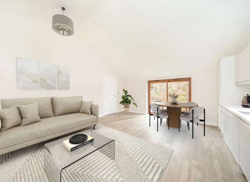 1 bed flat for sale — Russell Road, Mitcham Common, CR4