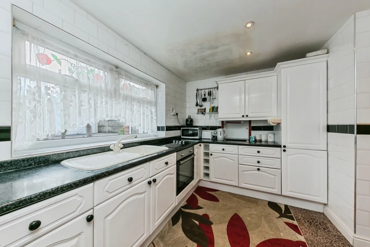 Oak Tree Close, Crewe, CW1, photo 10