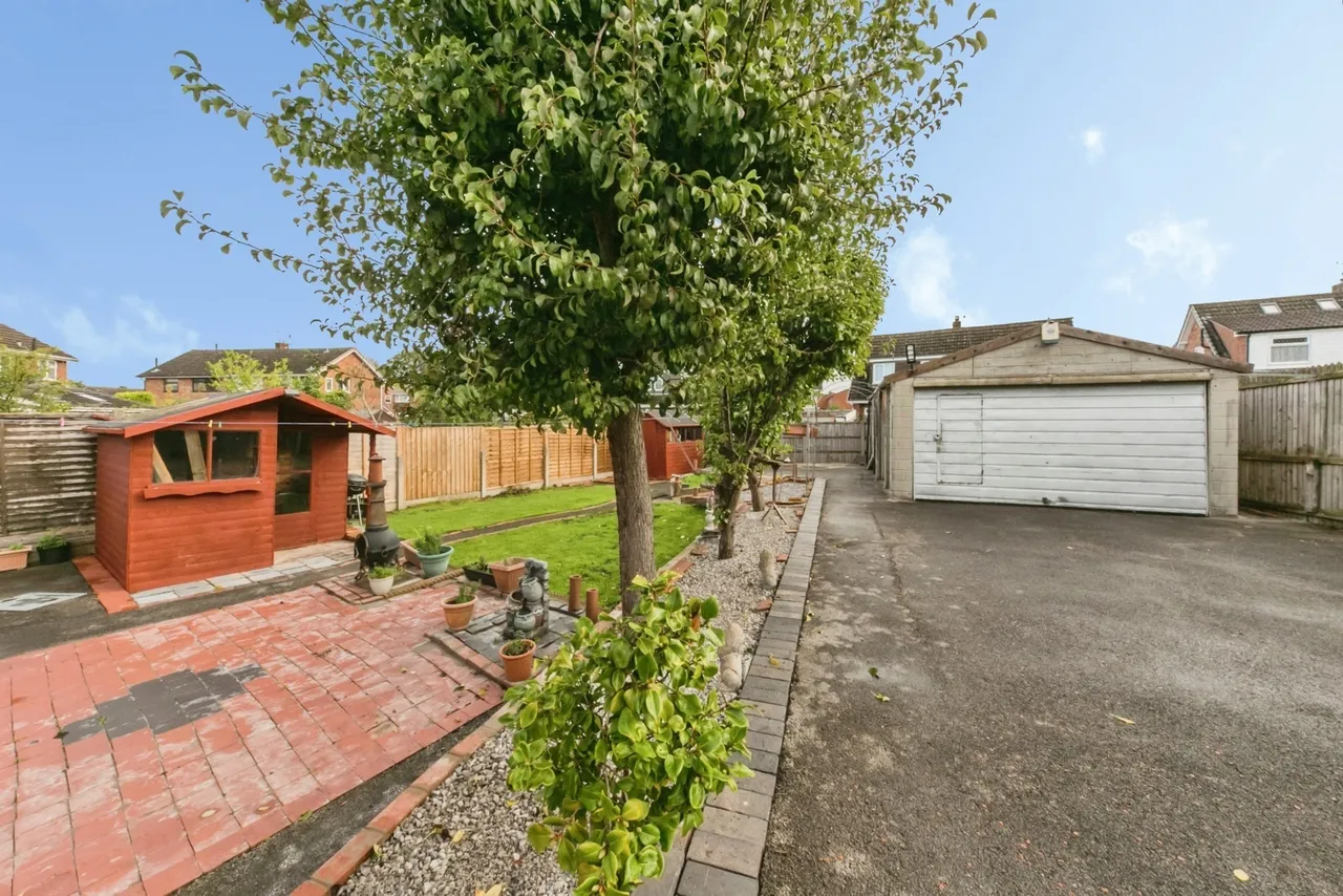 Oak Tree Close, Crewe, CW1, photo 26
