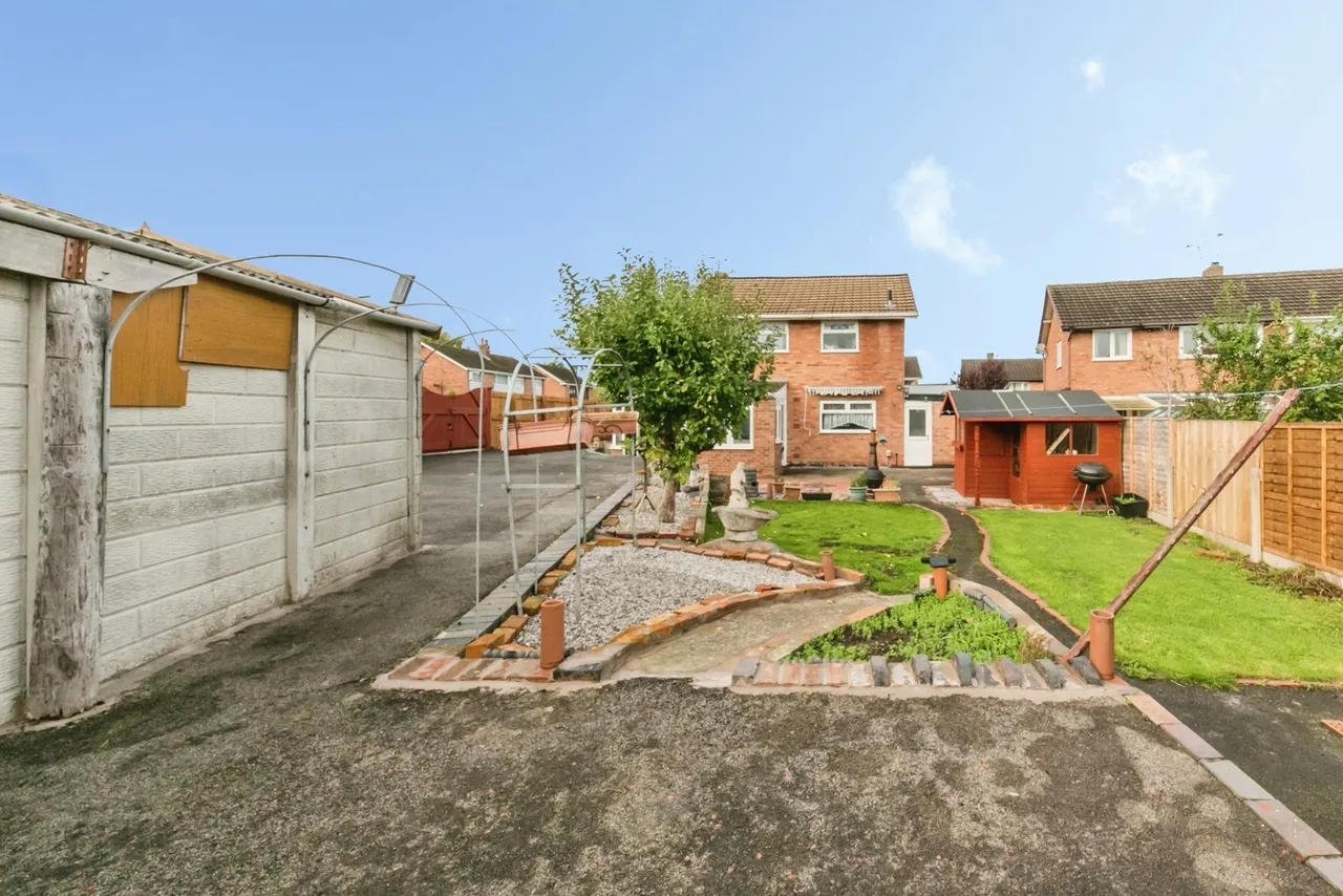 Oak Tree Close, Crewe, CW1, photo 27