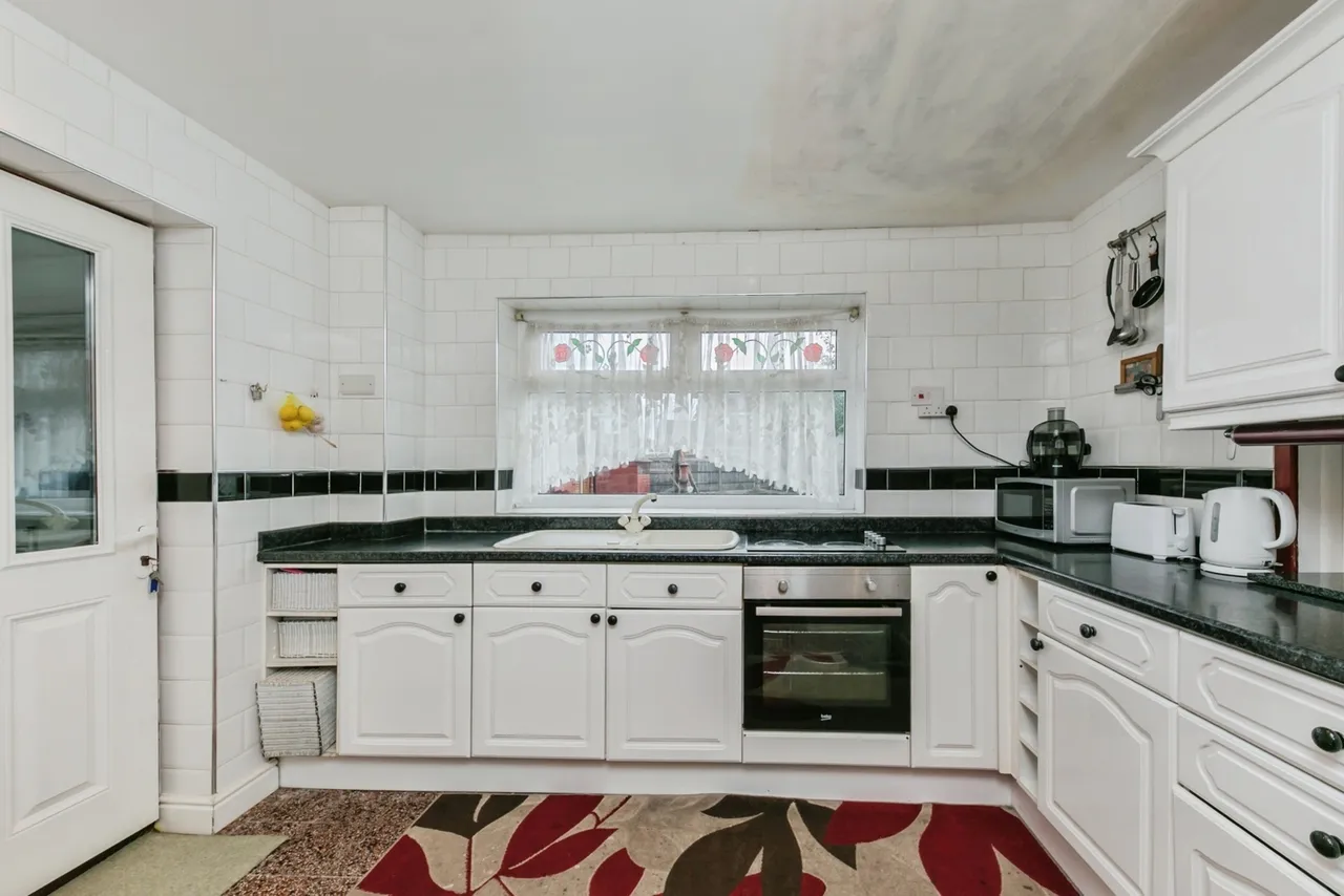 Oak Tree Close, Crewe, CW1, photo 2
