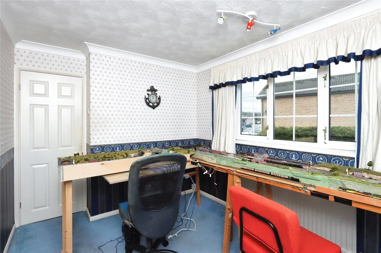 Cleeve Hill Gardens, Waterthorpe, Sheffield, South Yorkshire, S20, photo 14