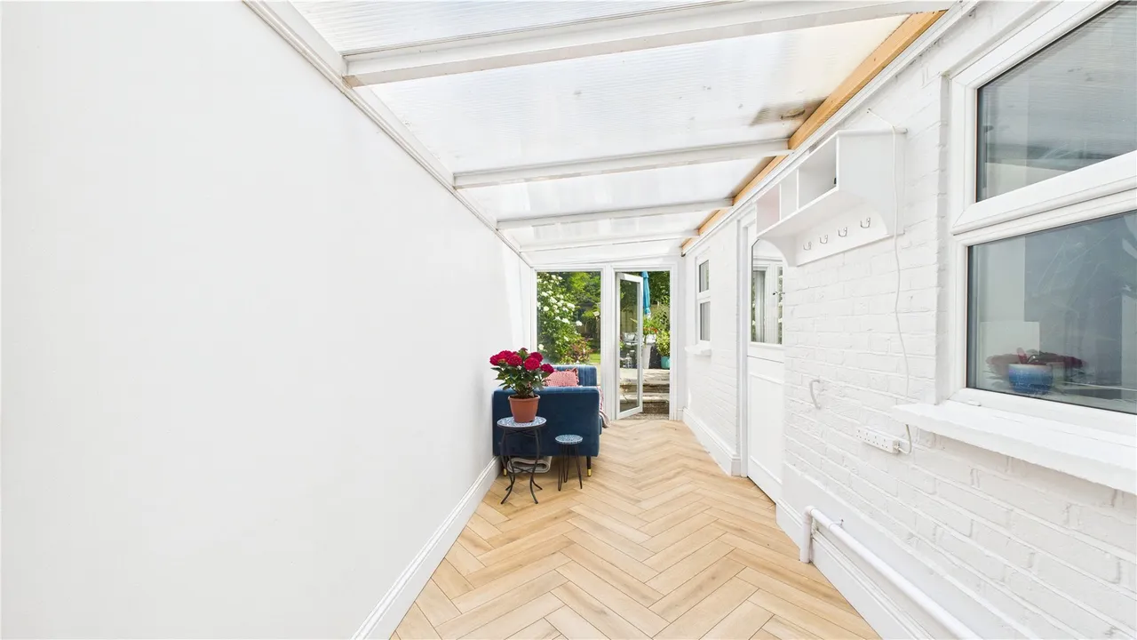 Windsor Road, Chobham, GU24, photo 8