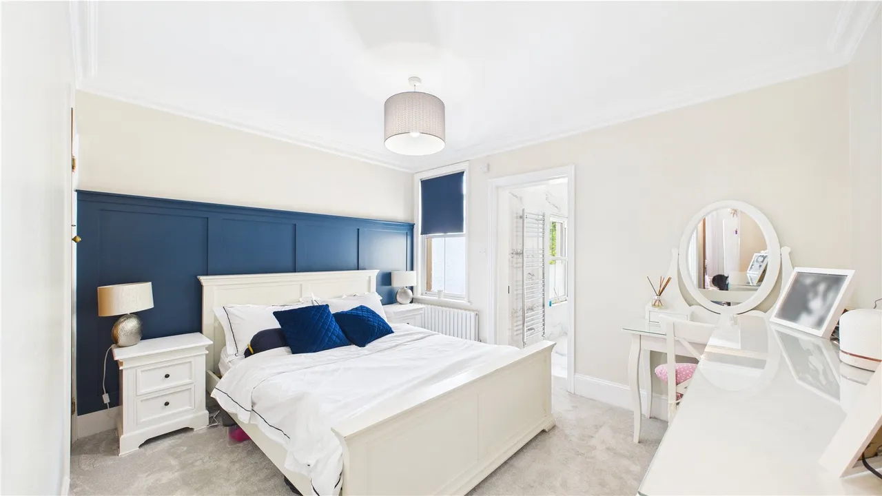 Windsor Road, Chobham, GU24, photo 9
